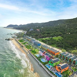 Tran Chau Beach & Resort